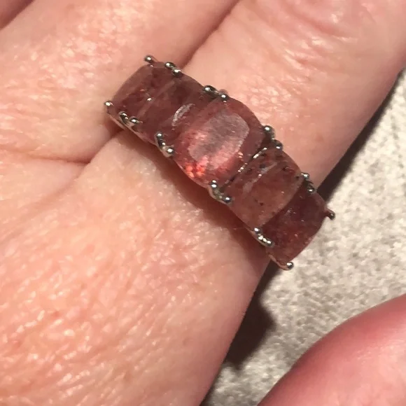 Genuine African Strawberry Quartz Ring NWOTS